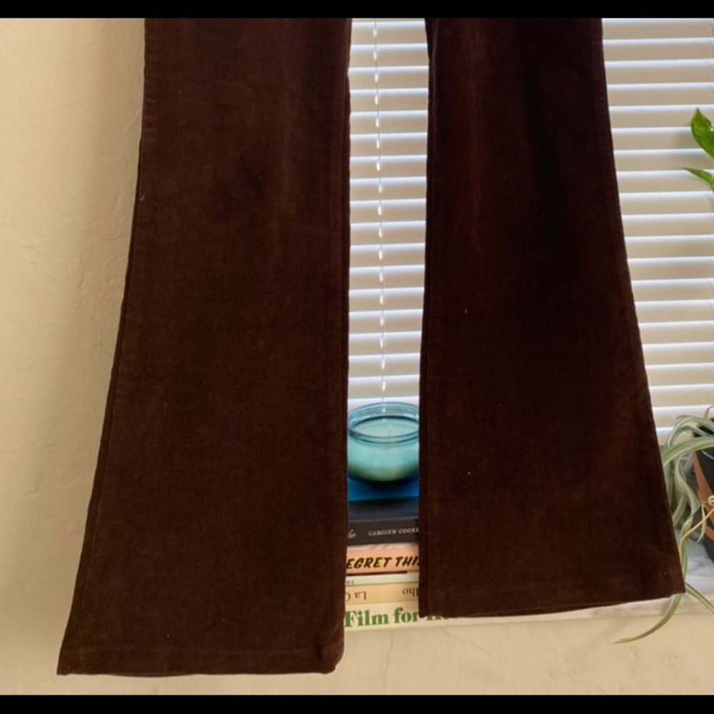 Vintage 90s Corduroy Flare Brown Pants 
Mid-Rise